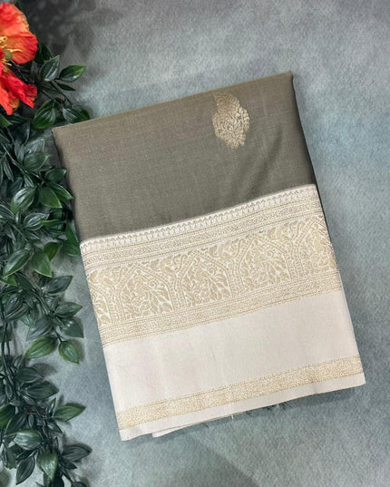 Light grey  small border semi soft-10 silk saree