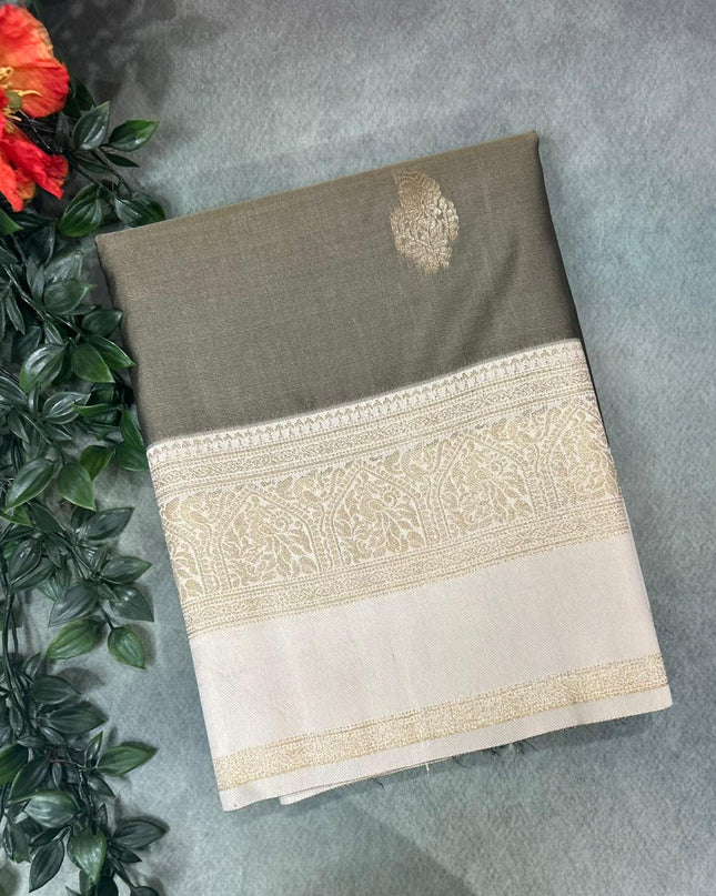 Light grey  small border semi soft-10 silk saree