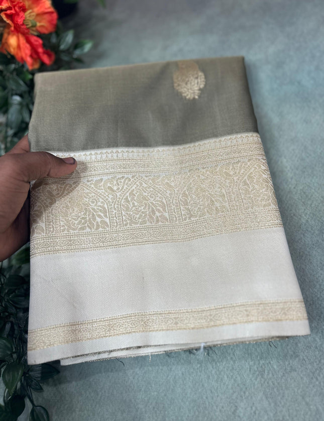 Light grey  small border semi soft-10 silk saree
